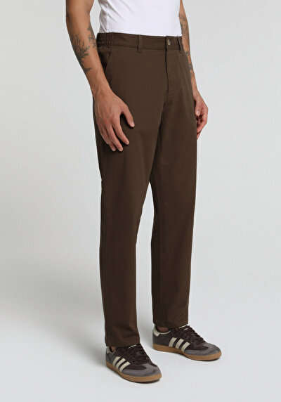 Image de Pantalon Marron Straight Leg Medium Rise Sergé Regular Fit Homme