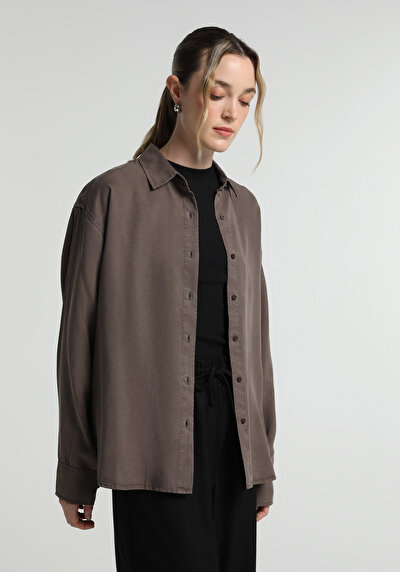 Image de Chemise À Manches Longues Marron Boyfriend Fit Droit Sergé Femme
