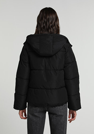 Image de Veste Noir Regular Fit Manches Longues Matelassé Femme