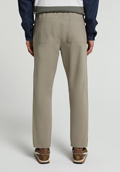 Image de Pantalon Beige Straight Leg Medium Rise Sergé Regular Fit Homme