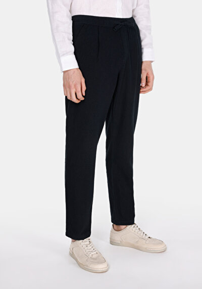 Image de Pantalon Noir Long Medium Rise Lin Regular Fit Homme