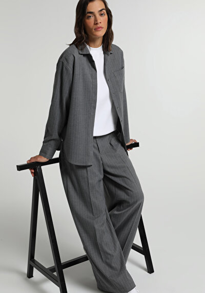Image de Pantalon Gris Wide Leg High Rise Sergé Regular Fit Femme