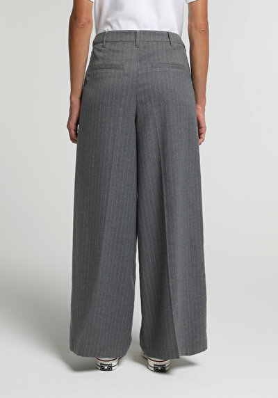 Image de Pantalon Gris Wide Leg High Rise Sergé Regular Fit Femme