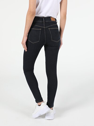 Image de 760 Diana Pantalon Denim Skinny Leg En Super Slim Fit Femme