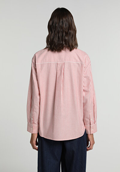 Image de Chemise À Manches Longues Rouge Boyfriend Fit Rayé Oxford Femme