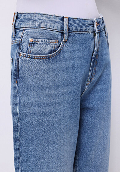 Image de 855 Fiona Pantalon En Jean  Tapered Leg Medium Rise Barrel Fit Femme