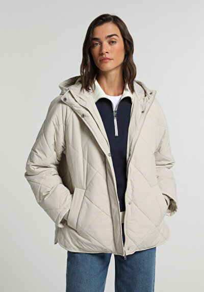 Image de Veste Beige Regular Fit Manches Longues  Matelassé Femme