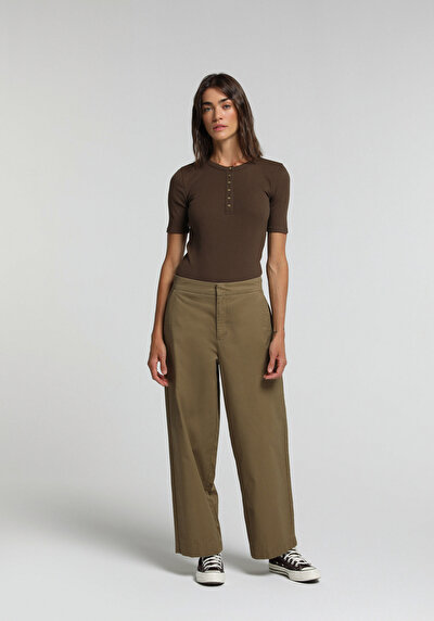 Image de T-shirt À Manches Courtes Marron Slim Fit Femme