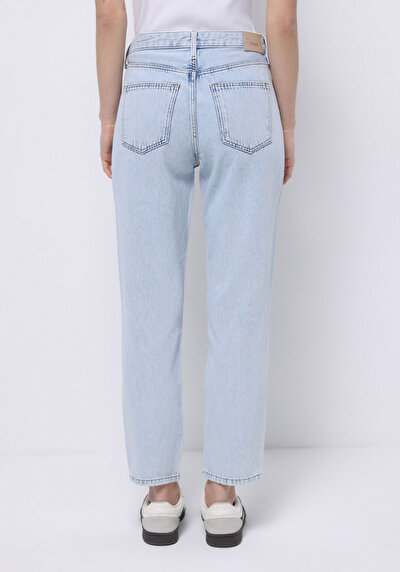 Image de 896  Maria Pantalon En Jean    Mom Fit Femme