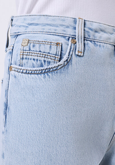 Image de 896  Maria Pantalon En Jean    Mom Fit Femme