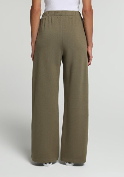 Image de Pantalon De Survêtement Kaki Regular Fit Femme