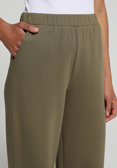 Image de Pantalon De Survêtement Kaki Regular Fit Femme