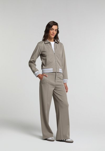 Image de Pantalon De Survêtement Marron Regular Fit Femme