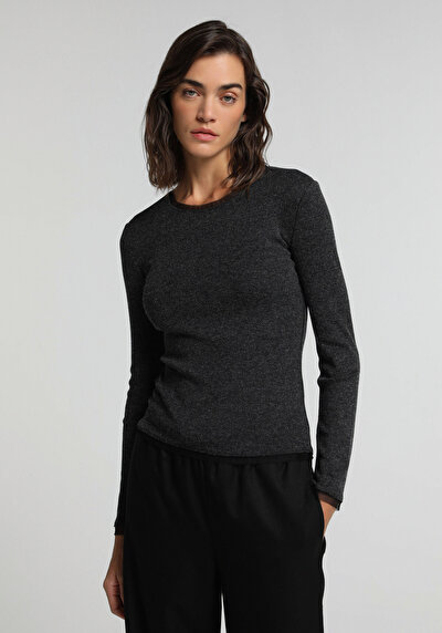 Image de T-shirt Noir Slim Fit   Femme