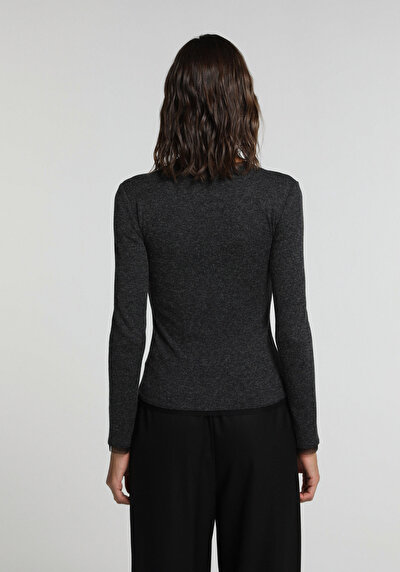 Image de T-shirt Noir Slim Fit Femme