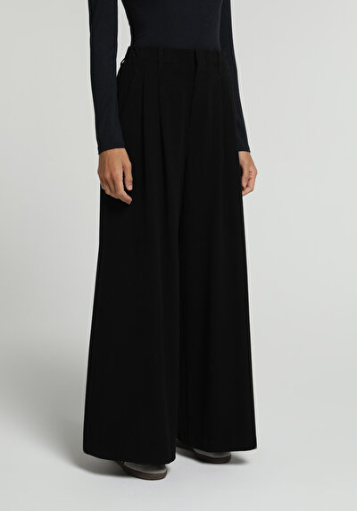 Image de Pantalon Noir  High Rise Sergé Regular Fit Femme
