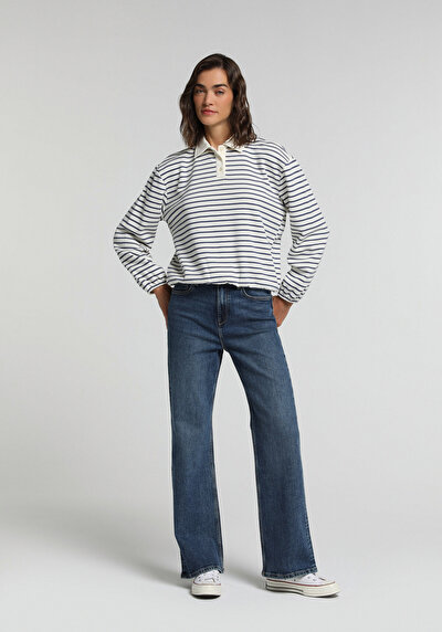 Image de 900 Laris Pantalon En Jean    Loose Bootcut Fit Femme