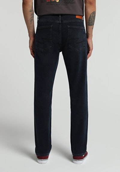 Image de 067 Jack Pantalon En Jean  Tapered Leg Medium Rise Slim Tapered Fit Homme