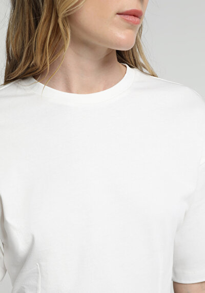 Image de T-shirt À Manches Courtes Blanc Slim Fit Droit Femme