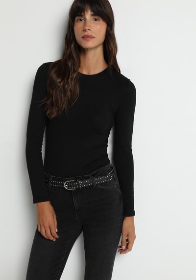 Image de T-shirt À Manches Courtes Noir Slim Fit  Femme