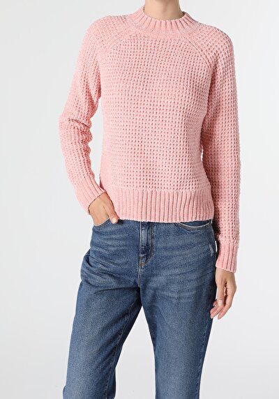 Afficher les détails de Pull Rose Regular Fit   Femme
