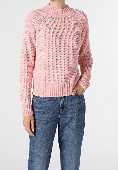 Afficher les détails de Pull Rose Regular Fit   Femme