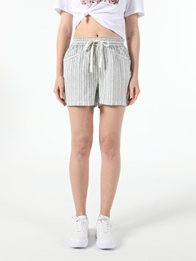 Image de Short Blanc Regular Fit Femme