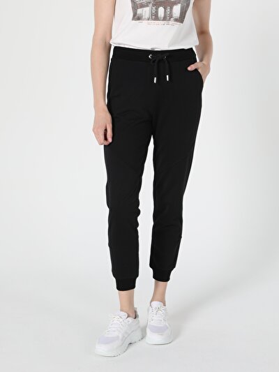 Image de Pantalon De Survêtement Noir Regular Fit Femme
