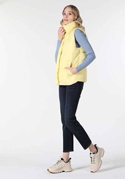 Afficher les détails de Gilet Jaune Regular Fit Femme