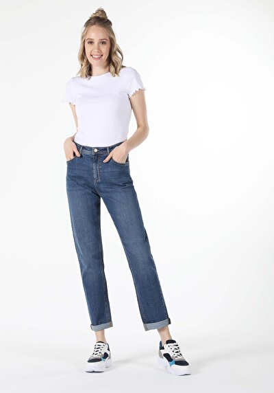 Afficher les détails de 893 Julia Pantalon Denim Tapered Leg  En  Boyfriend Fit Femme