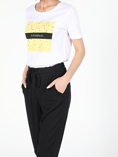 Afficher les détails de T-shirt À Manches Courtes Blanc Regular Fit  Femme