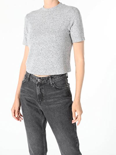 Image de T-shirt À Manches Courtes Gris Slim Fit Femme