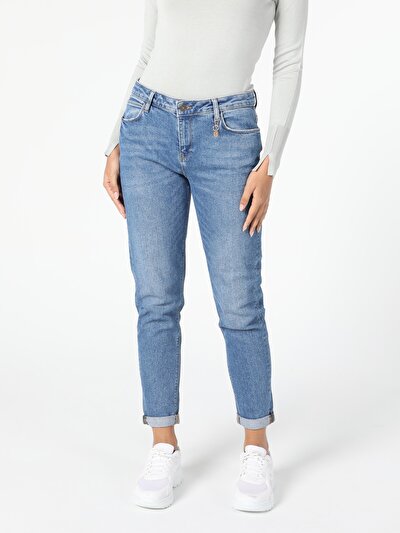 Afficher les détails de 893 Julia Pantalon Denim Tapered Leg  En  Boyfriend Fit Femme