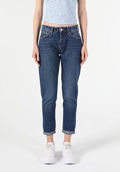 Afficher les détails de 893 Julia Pantalon Denim Tapered Leg  En  Boyfriend Fit Femme
