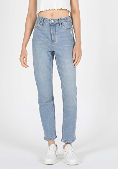 Image de 891 Maya Pantalon Marine Tapered Leg  En  Slim Fit Femme