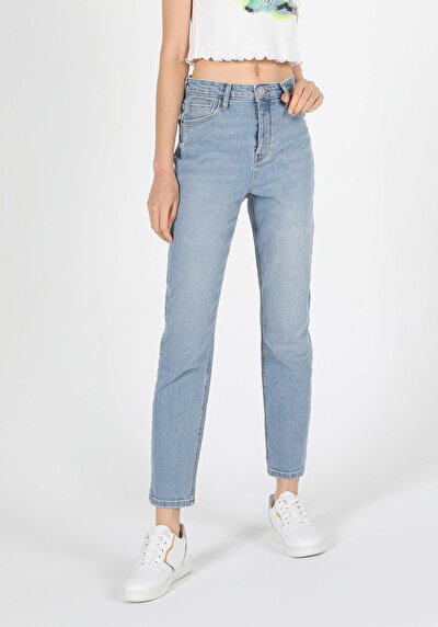 Image de 891 Maya Pantalon Marine Tapered Leg  En  Slim Fit Femme