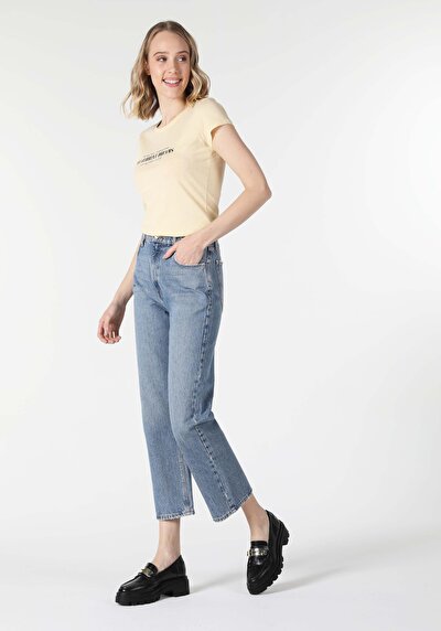 Image de 900 Laris Pantalon Bleu Straight Leg En Regular Fit Femme