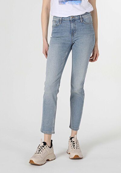 Image de 703 Carla Pantalon Bleu Straight Leg  En  Slim Fit Femme