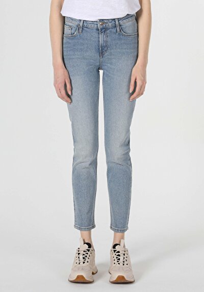 Image de 703 Carla Pantalon Bleu Straight Leg  En  Slim Fit Femme