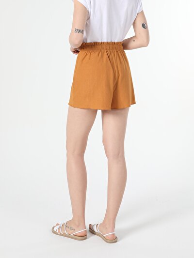 Afficher les détails de Short Jaune Regular Fit Femme