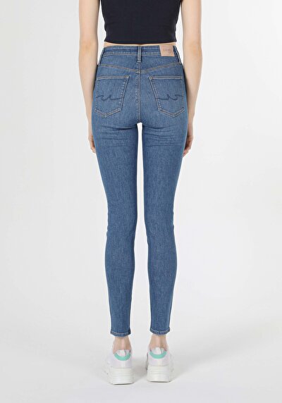 Image de 760 Diana Pantalon Denim Skinny  Leg  En  Super Slim Fit Femme
