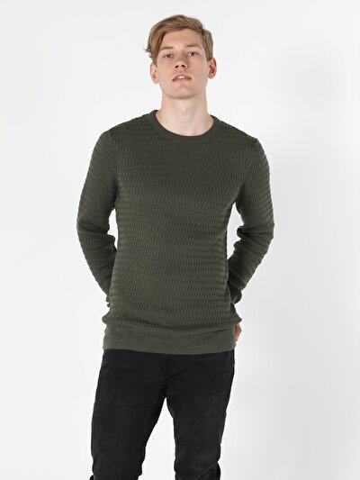 Afficher les détails de Pull Kaki Slim Fit   Homme