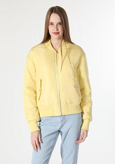 Afficher les détails de Veste Jaune Regular Fit    Femme