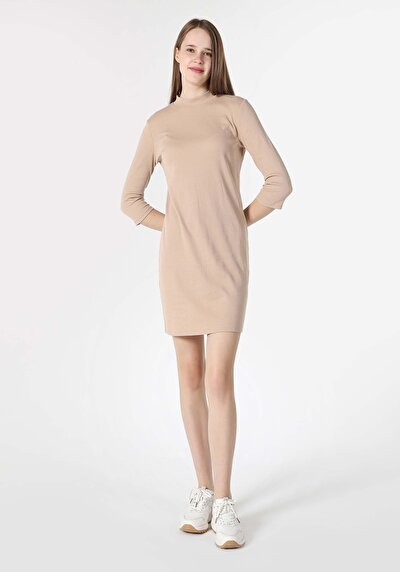 Image de Robe Beige Slim Fit Femme