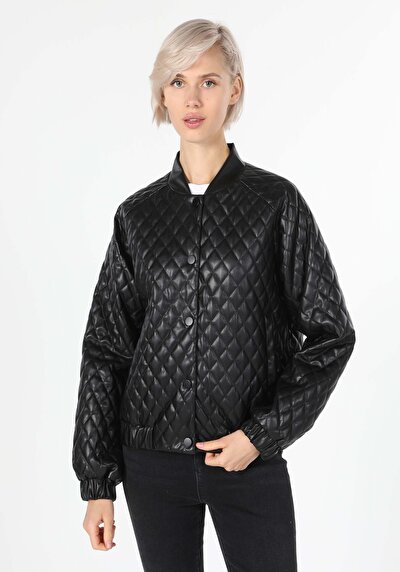 Afficher les détails de Veste Pu Noir   Regular Fit Femme