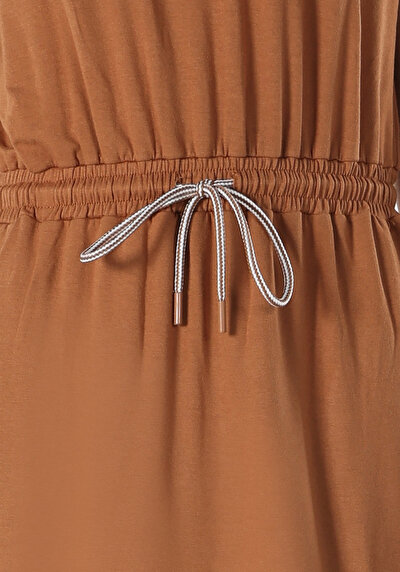 Afficher les détails de Robe Marron Regular Fit    Femme