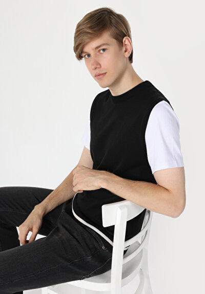 Afficher les détails de Pull Noir Slim Fit   Homme