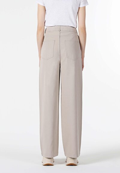 Image de Pantalon Beige Wide Leg En Baggy Femme