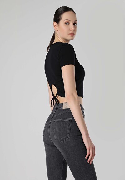 Image de T-shirt À Manches Courtes Noir Slim Fit Femme