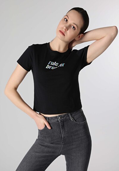 Image de T-shirt À Manches Courtes Noir Comfort Fit  Femme